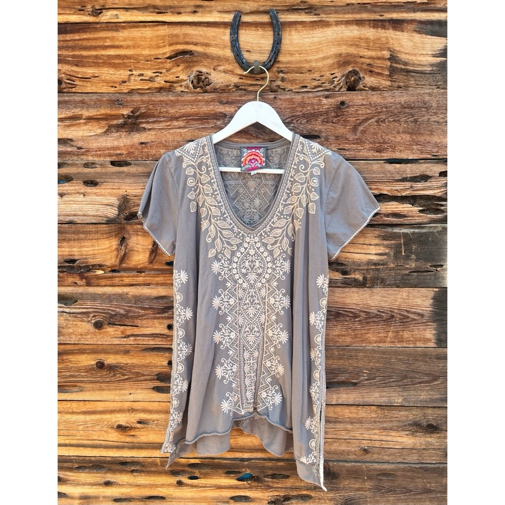 JOHNNY WAS | Tasya Embroidered Short Sleeve Drape Cotton Top M